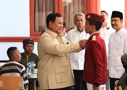 Pesan Presiden Prabowo ke Siswa Sekolah Rakyat: Angkat Derajat Orang Tuamu